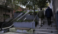 Urbanismo estudia cubrir la escalera de Maestro Clavé para evitar averías