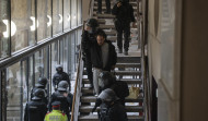 Los Mossos detienen a Hasel entre gritos contra 