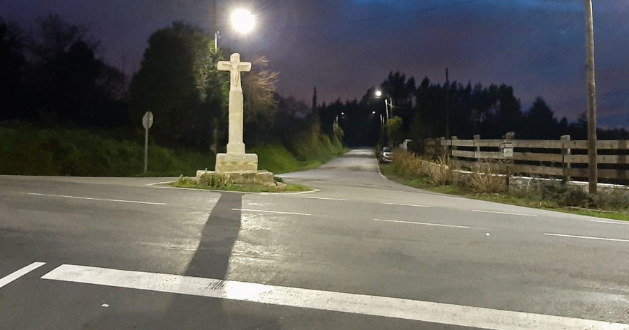 El cambio de iluminación mejora la seguridad del cruce de Obra de Paño en Bergondo
