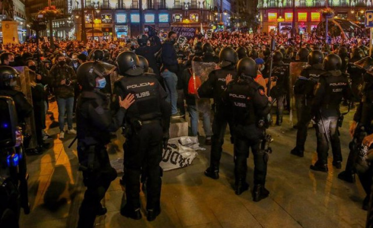 14 detenidos y nueve heridos en los altercados de la concentración en apoyo a Pablo Hasel en Madrid
