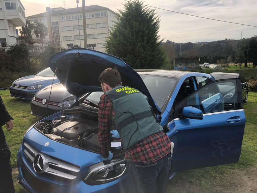 Detenidos en Betanzos por tráfico ilícito de automóviles de alta gama