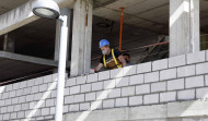 La Policía Local pone fin a la vigilancia del edificio de Vioño para evitar que los okupas vuelvan a instalarse