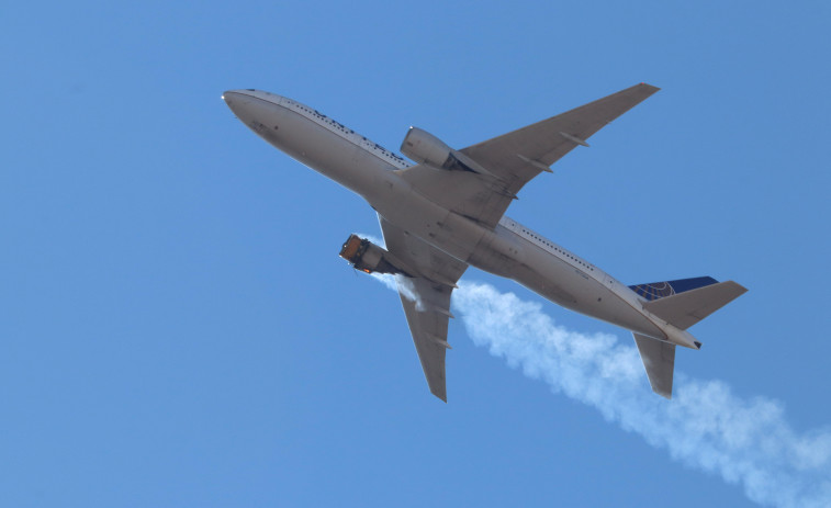 Las piezas del motor del avión averiado en Denver presentaban signos de fatiga