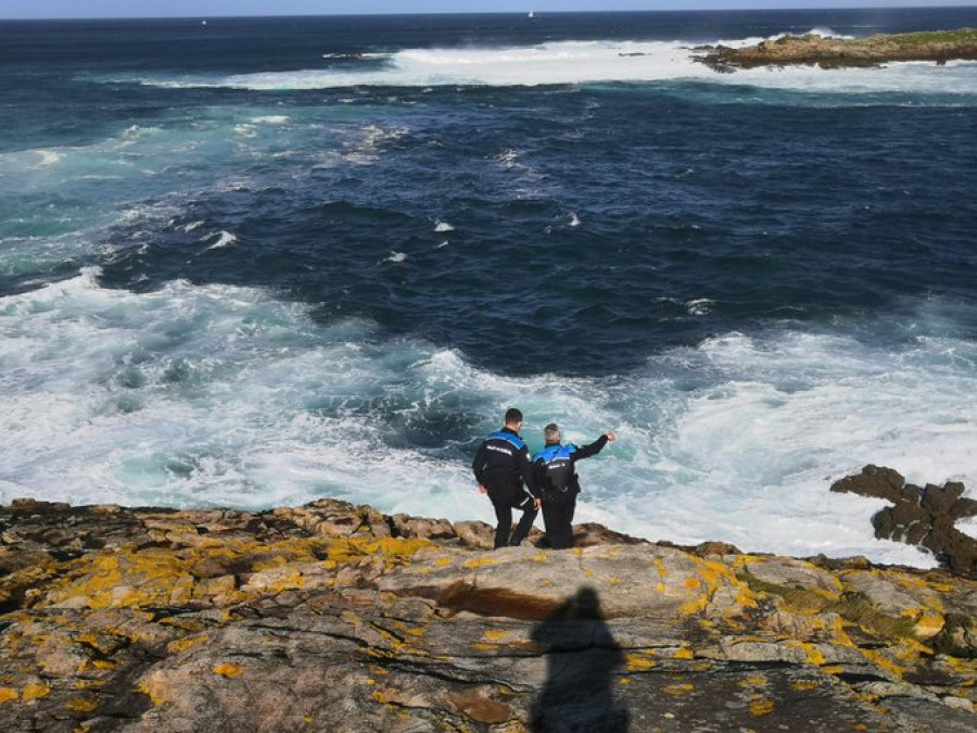 Movilizado el Helimer tras aparecer un cadáver en O Portiño