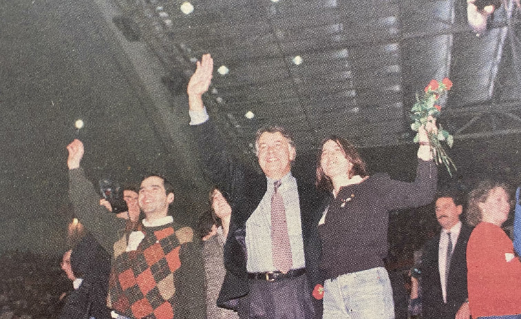 Hace 25 años: Mitin de Felipe González en el Coliseo y toma de posesión de Julián Barrio