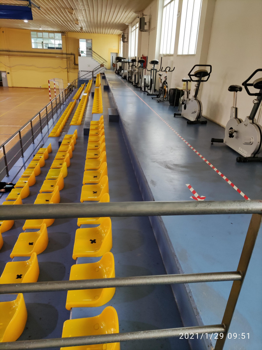 Abegondo reforma el pabellón para adaptarlo a las medidas para contener el Covid-19
