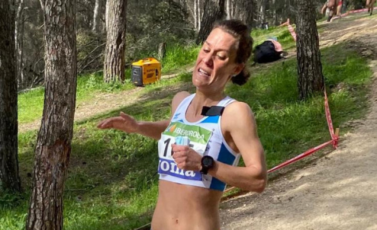 Gran papel de Paula Mayobre en el Nacional de cross a pesar de correr con solo una zapatilla