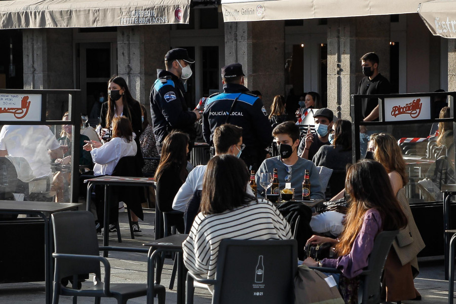 Caen a la mitad las denuncias de la Policía Local por infracciones a la normativa sanitaria