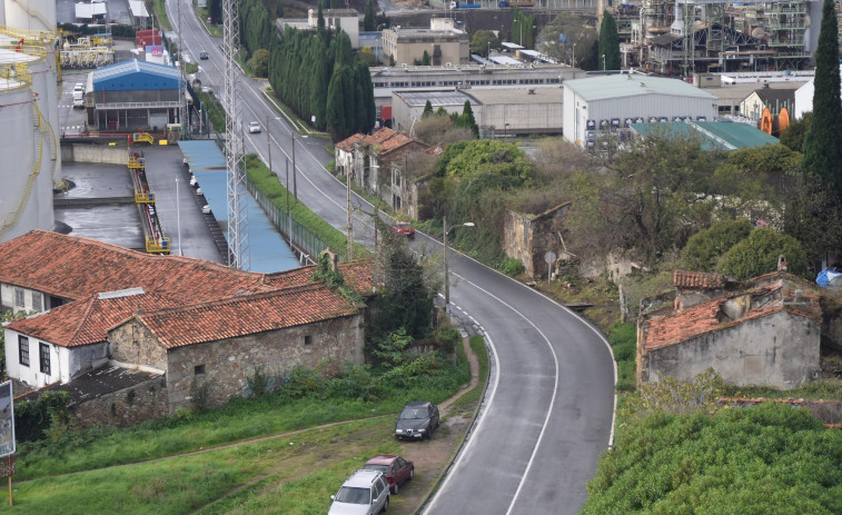 Los recursos judiciales paralizan el derribo del punto de venta de droga de las casas de San José