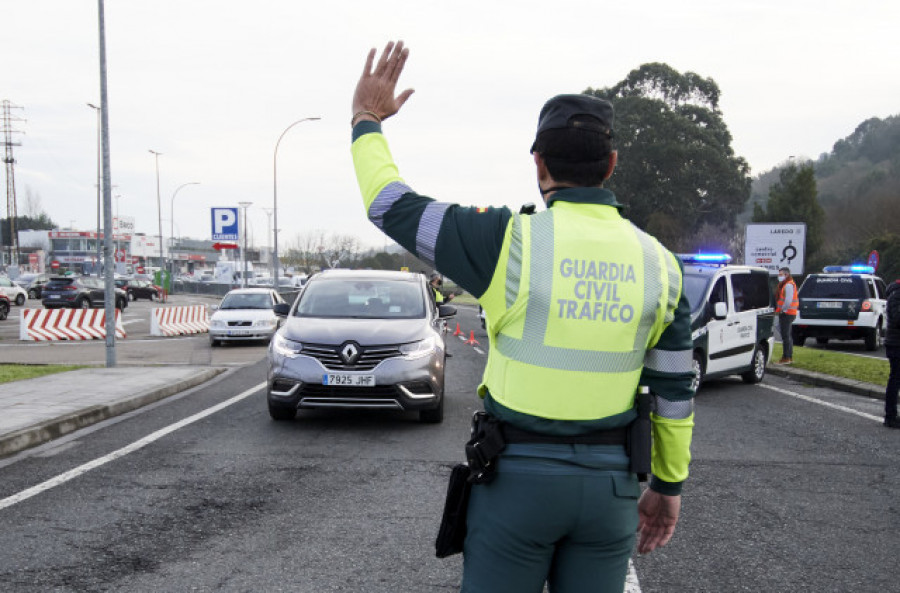 La Guardia Civil intensificará en Galicia el control de motocicletas