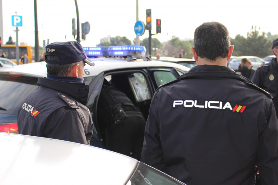 Detenido en A Coruña por robar una cartera y golpear con una botella a su víctima