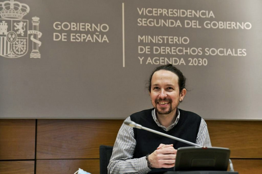 Iglesias se pone la piel de cordero