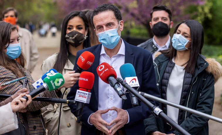 Ciudadanos resta valor a los sondeos que les dejan fuera del Gobierno de Madrid