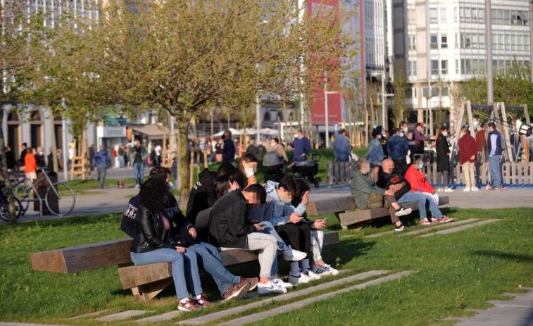 A Coruña es la única de las siete grandes ciudades donde la población menor de 20 años gana peso