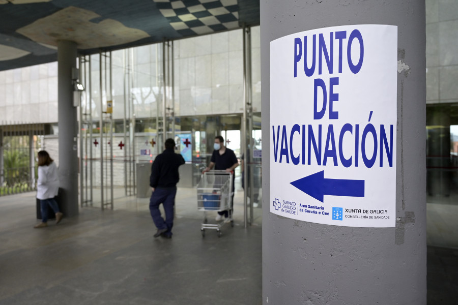 Galicia pondrá en marcha en abril un dispositivo de vacunación masiva