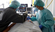 Continúa la tendencia descendente en contagios y casos activos por covid en Galicia