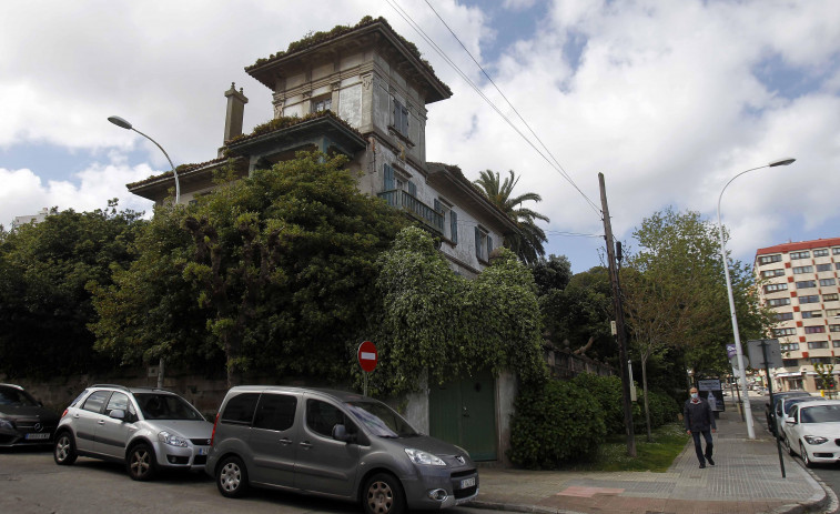 Un chalé de Ciudad Jardín, entre las casas más lujosas en venta en Galicia