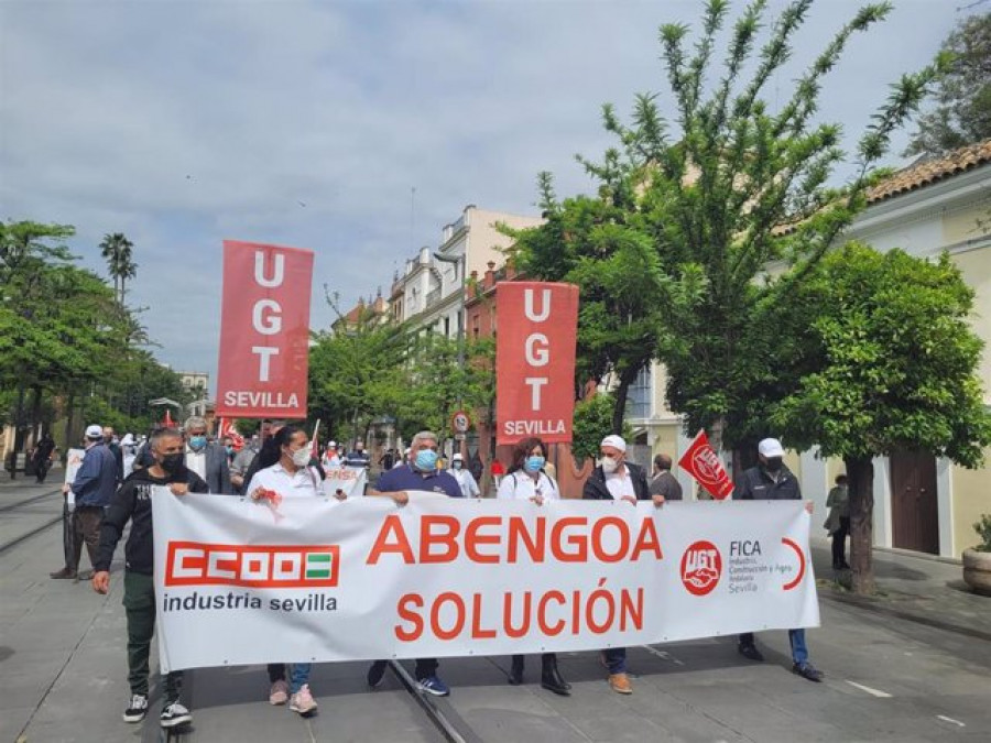 Trabajadores de Abengoa piden "una solución definitiva" que incluya el mantenimiento del empleo