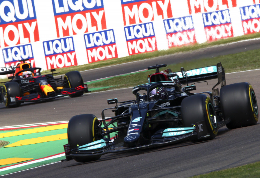 Mercedes neutraliza el efecto Red Bull