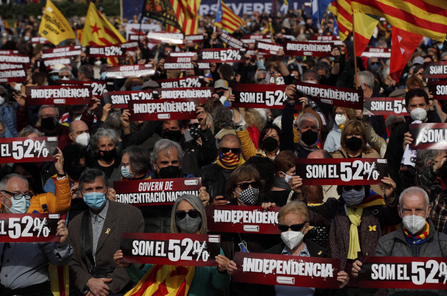 La Audiencia de Barcelona confirma procesamiento de 29 cargos del Govern por 1-O
