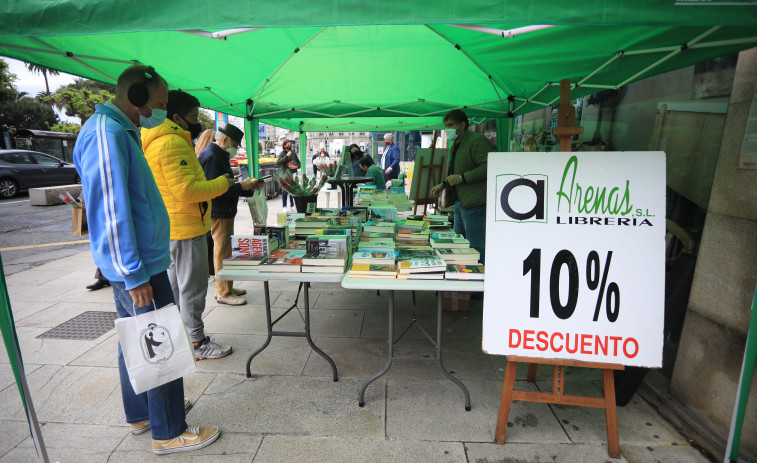 La literatura trata de tomar  un Día del Libro pasado por agua