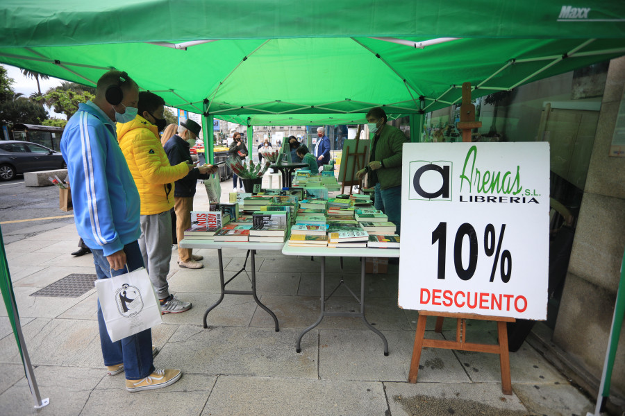 La literatura trata de tomar  un Día del Libro pasado por agua