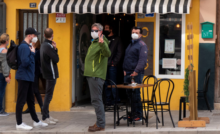 Detenido en Mallorca tras contagiar de covid a 22 personas