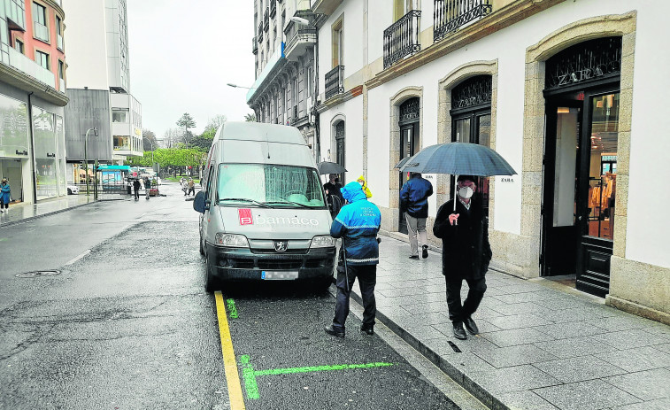 La campaña contra el estacionamiento irregular supera el millar de sanciones