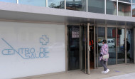 Los trabajadores de Atención Primaria de A Coruña y Cee denuncian que están “desbordados”