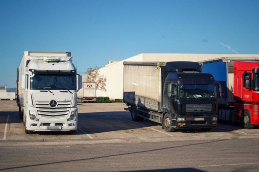 El gran consumo alerta de que los peajes en autovías elevaría los costes del transporte entre un 9% y un 13%