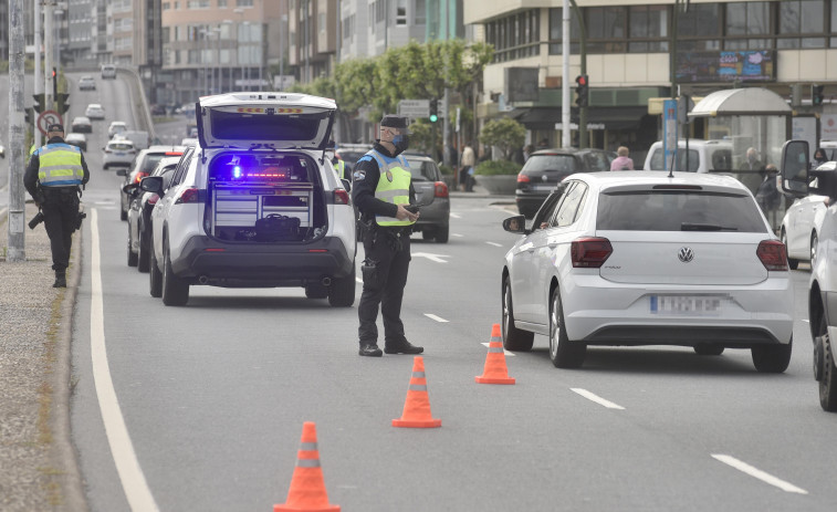 Tres conductores detenidos en tres días en A Coruña por alcoholemia o carencia del carné de conducir