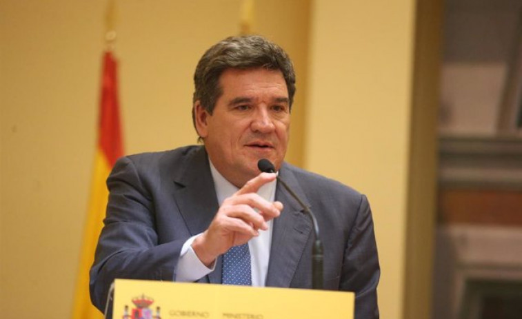Escrivá asegura que dos de cada tres autónomos pagarán menos cotizaciones con la reforma 
