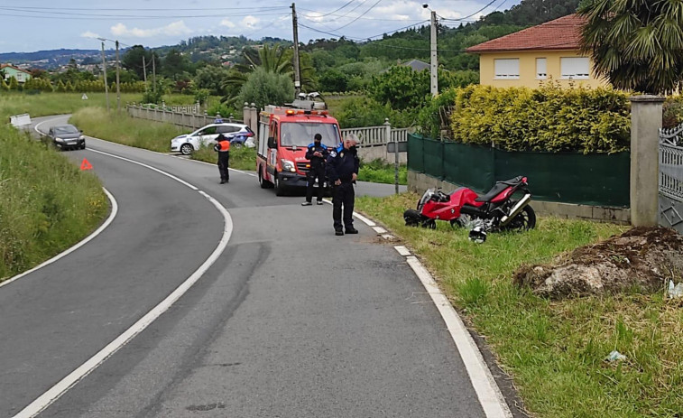 Un choque entre dos motoristas en Culleredo se salda con dos heridos de carácter leve