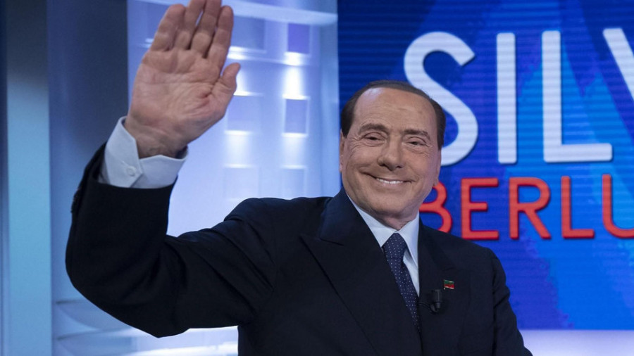 Berlusconi se vuelve antropófago