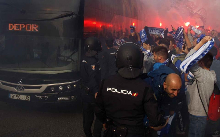 Un domingo con lume blanquiazul y lume de San Juan