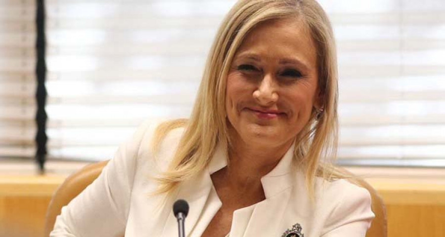 La picoleta Cifuentes da otro paso hacia un puesto de ministra