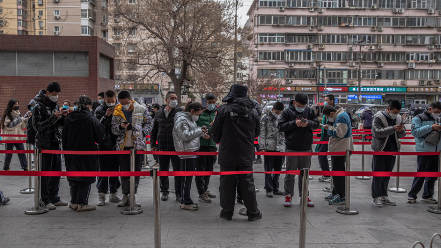 La OMS empieza mal el viaje a China