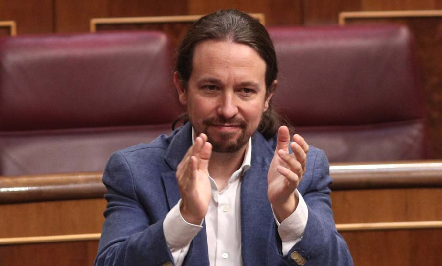 Iglesias se encarga de controlarlo todo