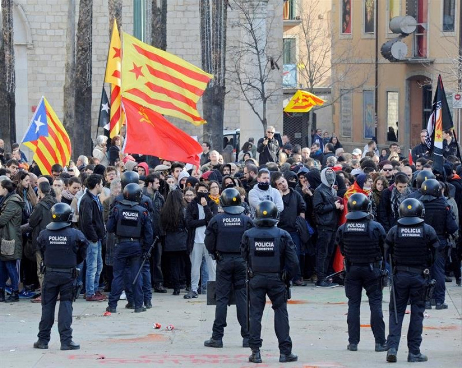 La fiesta del 40 aniversario de la constitución termina en pelea en Girona