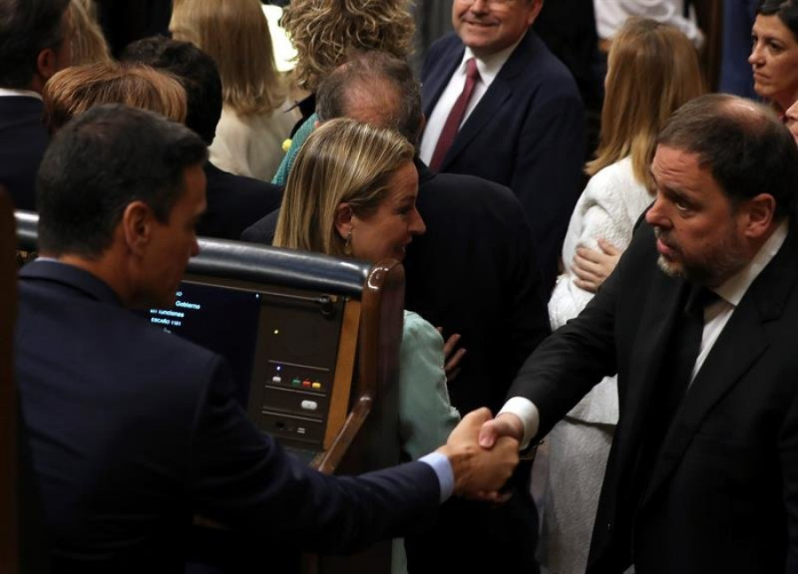 Frío encuentro entre Junqueras y Sánchez en el Congreso