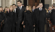 Los príncipes presiden el funeral por Fraga en la catedral de Madrid