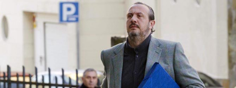 Dorribo ratifica ante la jueza sus acusaciones y presenta más pruebas de su testimonio