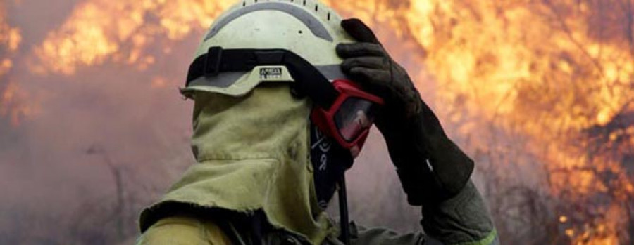 Controlado el incendio del monte Pindo después de arrasar más de 2.200 hectáreas