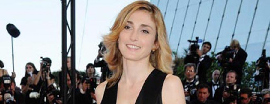 El Gobierno francés retira a Julie Gayet su nombramiento para una misión pública