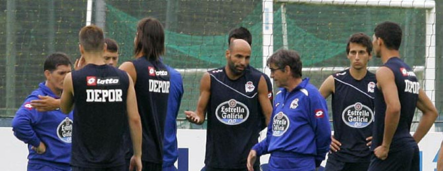 El Deportivo se salva del descenso a Segunda B en el último momento