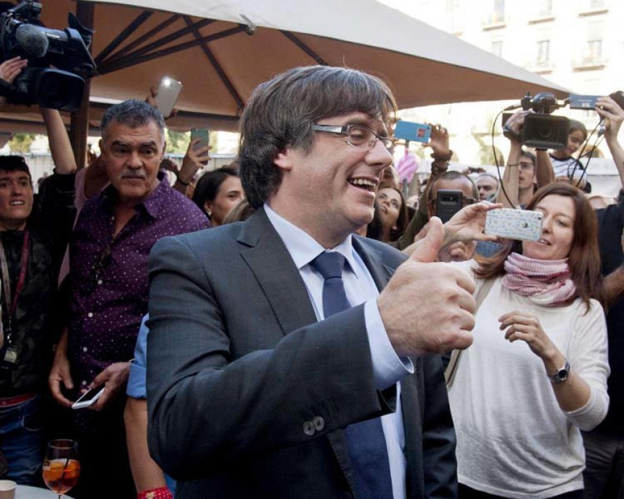 Puigdemont se escapa a Bélgica con otros cinco consejeros