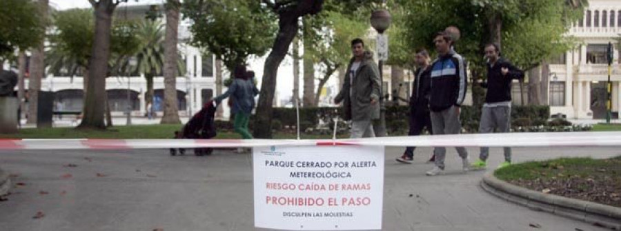 La amenaza del temporal obliga a cerrar los parques y jardines