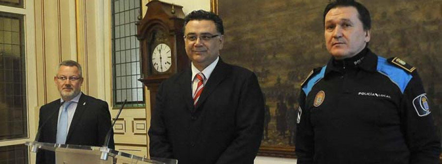 José Brandariz asume el mando del 092 cuatro meses después de que Alfeirán fuese destituido