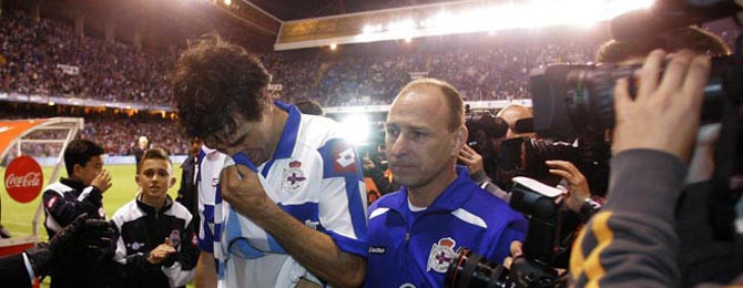 El Depor no puede con la Real y vuelve al pozo de Segunda un año después