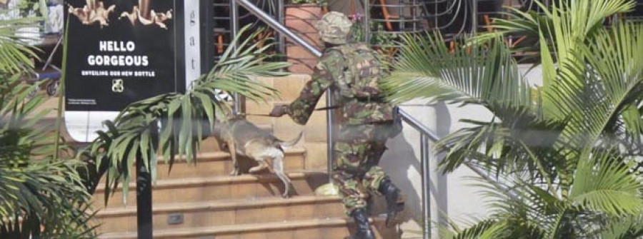 El Ejército rescata a la mayoría de los rehenes del centro comercial keniano